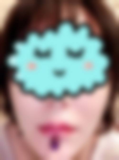 大连大学附属新华医院新华激光整形美容中 心医生有哪些？